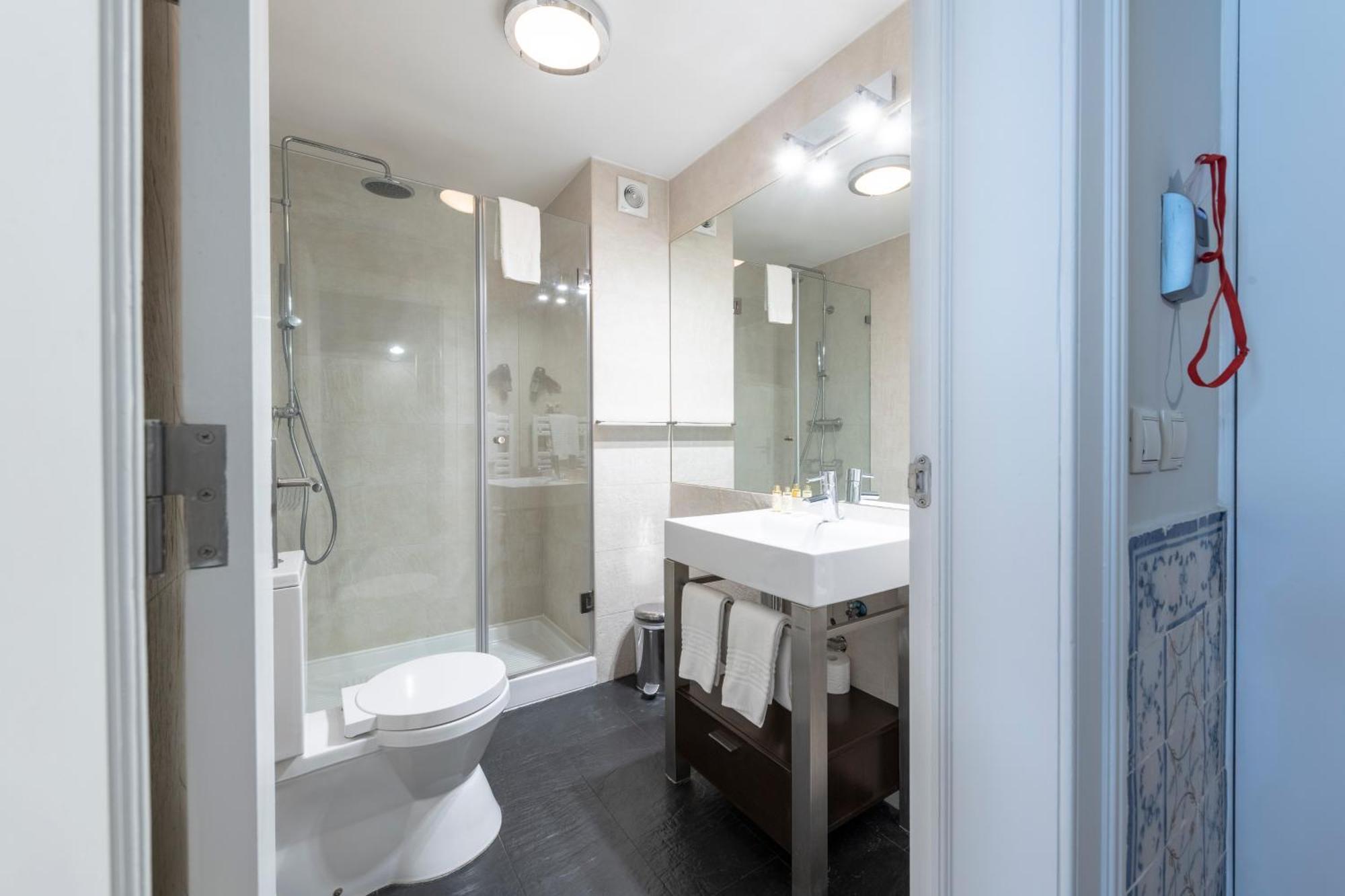 Living Lisboa Baixa Apartments Ngoại thất bức ảnh